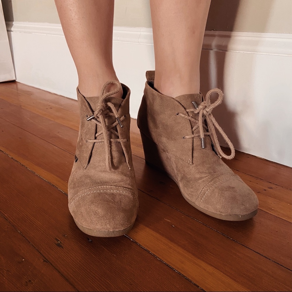 Ankle boots